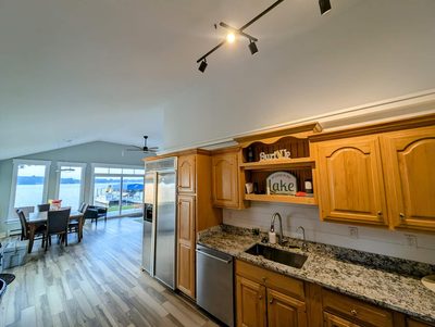 Whitmore Lake Lakefront House with Guest House photo 11