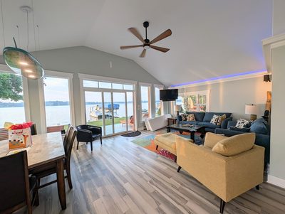 Whitmore Lake Lakefront House with Guest House photo 9